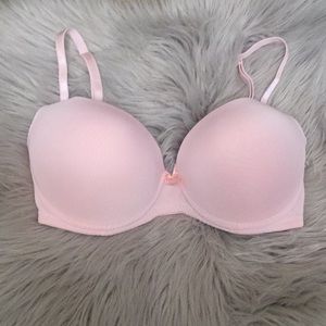 Light pink push-up bra